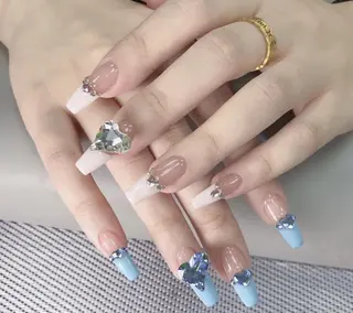 ネイル AB マツエクネイルサロンのネイルデザイン