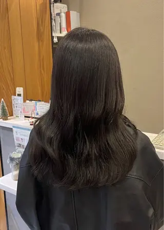 ロング カラー Mariko /透明感カラーのヘアスタイル