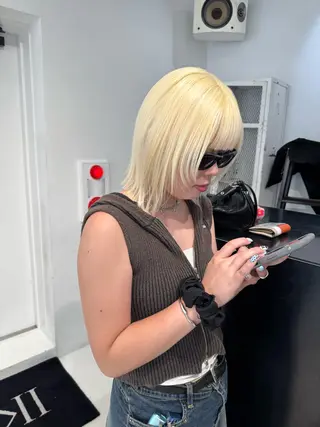 ミディアム カラー ヘアアレンジ 艶ハイトーン/ヘア アレンジAYAKAのヘアスタイル