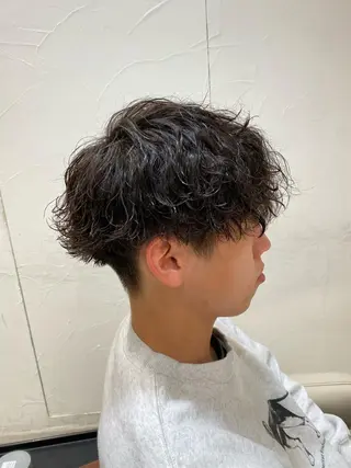 ショート パーマ メンズ メンズ特化型美容師 栗山勇人のヘアスタイル