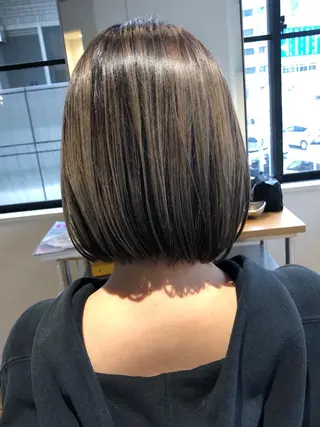 ショート ブリーチ毛矯正.髪質 改善.髪にドラマをのヘアスタイル