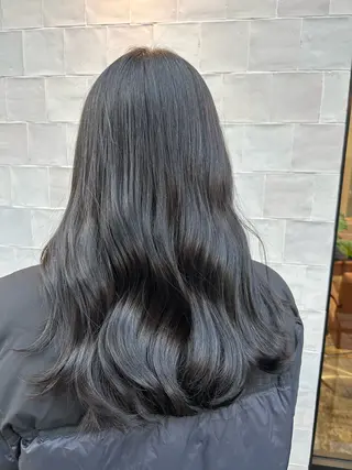 ロング カラー スギ リンカのヘアスタイル