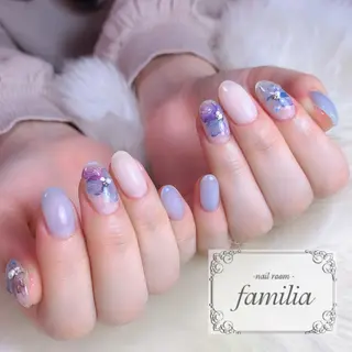 ネイル -nailroom- familiaのネイルデザイン