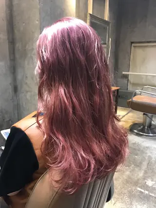 ロング カラー パーマ ヘアアレンジ メンズ キッズ ネイル マツエク・マツパ サロンドミルク 原宿のヘアスタイル