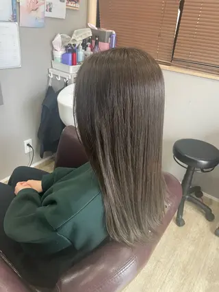 ロング カラー Hair room Leaのヘアスタイル