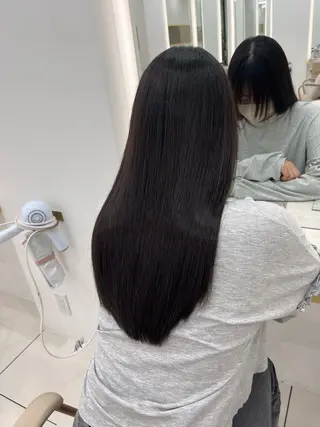 ロング 岡部 未咲希のヘアスタイル