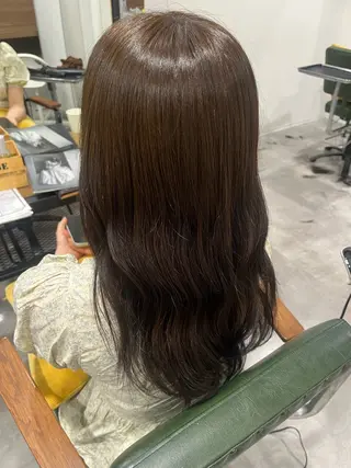 セミロング 艶カラー透明感カラー まいか🫧‪のヘアスタイル