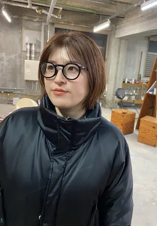 ショート カラー ヨシダ トオルのヘアスタイル