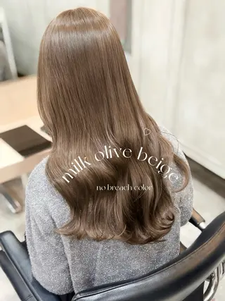 ロング カラー misaki🩰🤍 まろみ透け感カラーのヘアスタイル