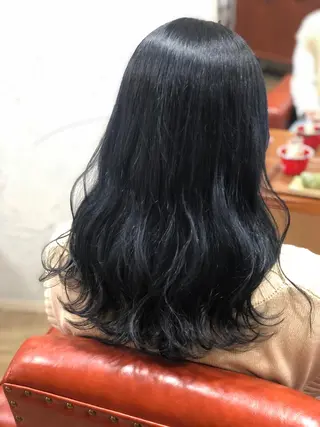 セミロング 國次 夕貴のヘアスタイル