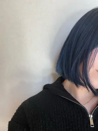 ミディアム カラー momoka ［pejite]のヘアスタイル