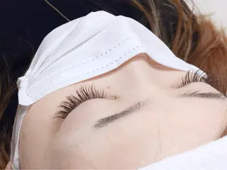セミロング カラー パーマ ヘアアレンジ メンズ キッズ ネイル マツエク・マツパ brille ~eyelash~のマツエク・マツパデザイン