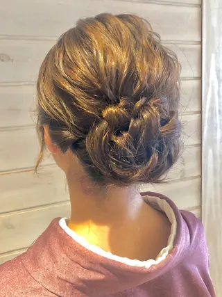セミロング ヘアアレンジ さかい なつみのヘアスタイル