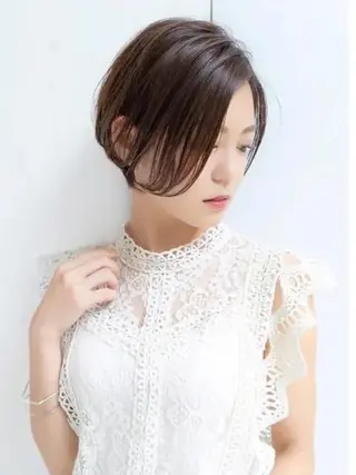 ショート 艶グレージュカラー 美髪特化美容師のヘアスタイル