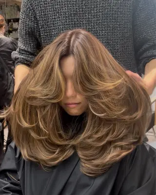 ロング 池谷 玲哉のヘアスタイル