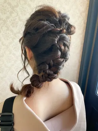 ヘアアレンジ ヒヨシ ルナのヘアスタイル