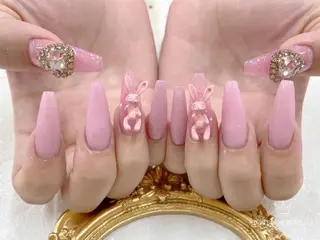 ネイル Nail Salon To Beのネイルデザイン