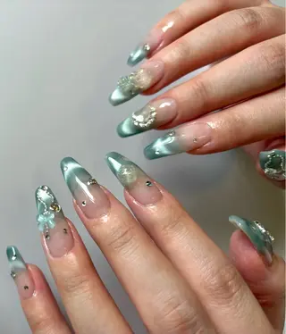 ネイル Nailsalon Olu所属・ネイリスト Nanaのネイルデザイン