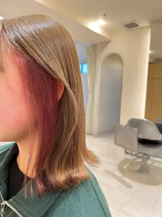 カラー 久永 菫のヘアスタイル