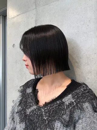 ショート カラー ヘアアレンジ ボブ艶モテカラー🫧 カリンのヘアスタイル