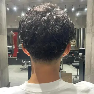 ショート パーマ メンズ PLUSISM Velen所属・高橋嵐 プラスイズムヴェレンのヘアスタイル