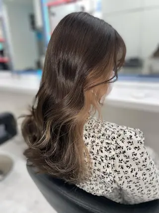 セミロング カラー ヘアアレンジ Ella所属・nana【艶髪】/ レイヤー/縮毛矯正のヘアスタイル