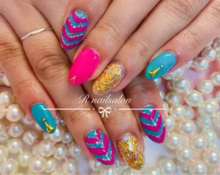 セミロング R NAILSALONのネイルデザイン