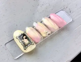 ネイル Roger 舞のネイルデザイン