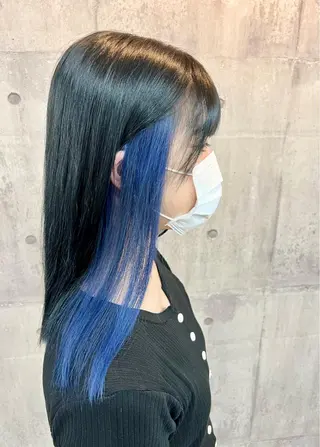 セミロング カラー レイヤー/韓国 ハイトーン興津史弥のヘアスタイル