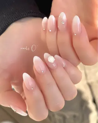 ネイル 大人可愛いネイル🎗 Hinaのネイルデザイン