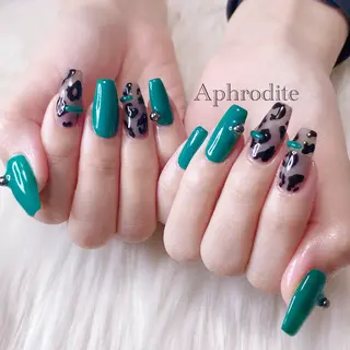 ネイル Aphrodite パラジェル認定サロンのネイルデザイン