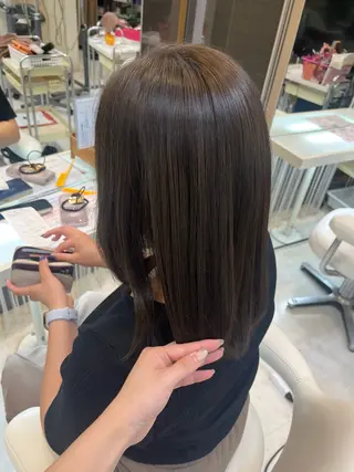 セミロング カラー minami🌿‬ 透明感カラー🫧のヘアスタイル