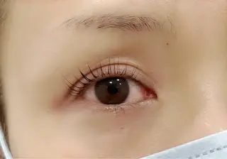 パーマ Oyayubihime（オヤユビヒメ）所属・宮崎 詩織のマツエク・マツパデザイン