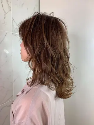 ミディアム カラー ヘアアレンジ 今井 由佳のヘアスタイル