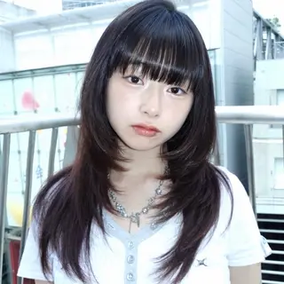 ロング カラー レイヤーカット ハッシュカットのヘアスタイル