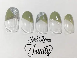 ネイル Trinity staffのネイルデザイン