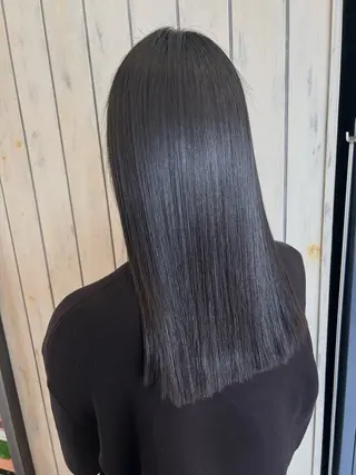 セミロング 高津 千慧のヘアスタイル