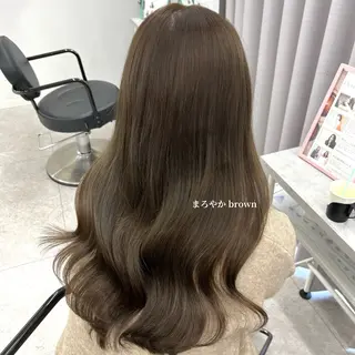 ロング カラー 柔らかオリーブ🌿‬ Himari🌻のヘアスタイル