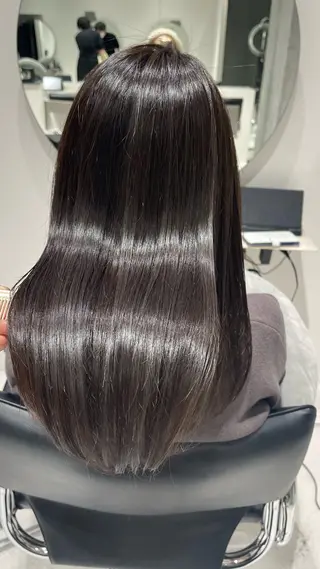 ロング カラー WISTERIA P LUS1 ikumiのヘアスタイル