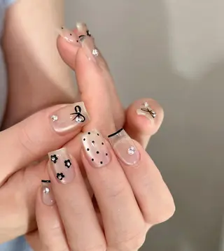 ネイル RAFFINE haru🦋🩵のネイルデザイン