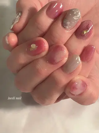 ネイル juedi nail(木曜日のネイル)所属・juedi nail 〜木曜日のネイル〜のネイルデザイン