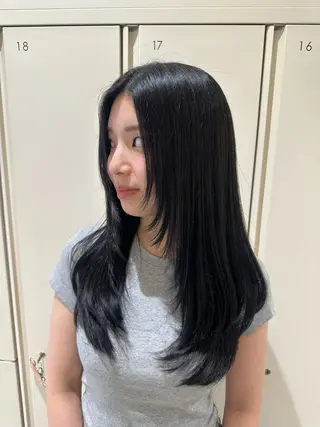ロング カラー ヘアアレンジ タイトボブ個性派カラ ーAKANEのヘアスタイル