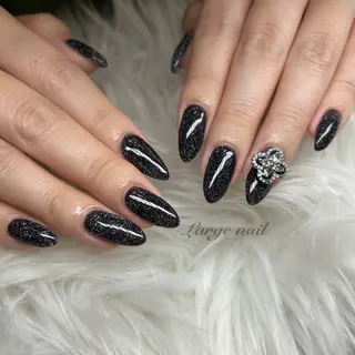 ミディアム Large Nailのネイルデザイン