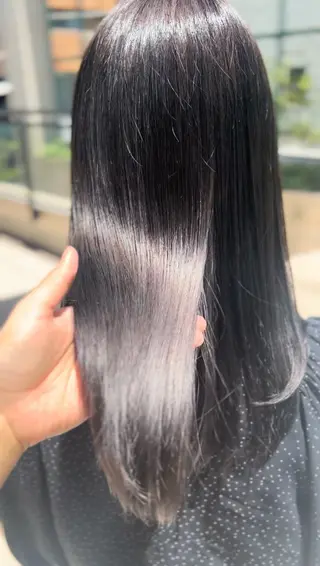 ロング 🌺まなみ/ うる艶カラー🌺のヘアスタイル