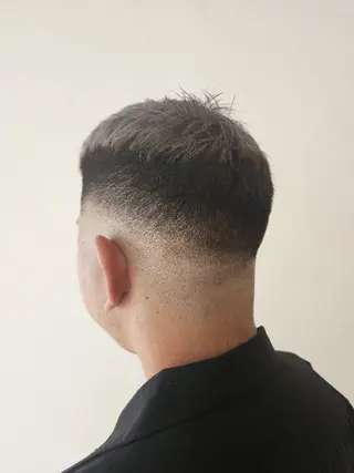 ショート ムラヤマ ユウキのヘアスタイル