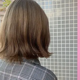 ミディアム DiMPlE  ディンプル所属・🌸スタイリスト 山浦美恵のヘアスタイル