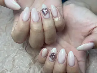 ネイル ToliyDeliy Nail Salonのネイルデザイン