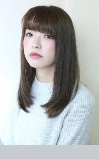 セミロング モデル募集 神田のヘアスタイル