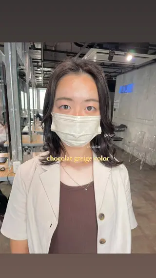 ミディアム カラー パーマ ヘアアレンジ メンズ キッズ ネイル マツエク・マツパ アイブロウ 透明感カラー・レイヤ ー🎀amika🎀のヘアスタイル