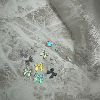 ネイル repos~ルポ~所属・里見 麗のネイルデザイン